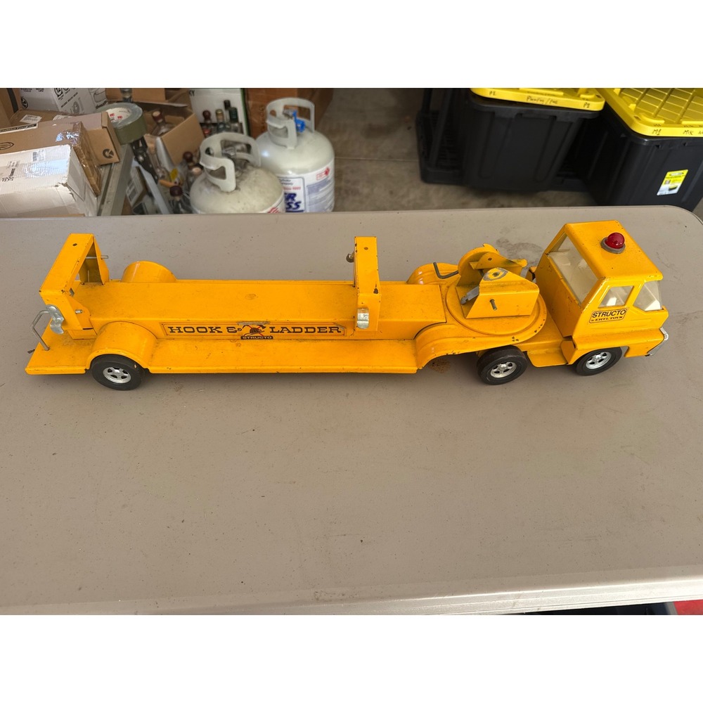 Vintage Structo by Ertl Toys Yellow‎ Turbine Hook & Ladder Pressed Steel Truck
